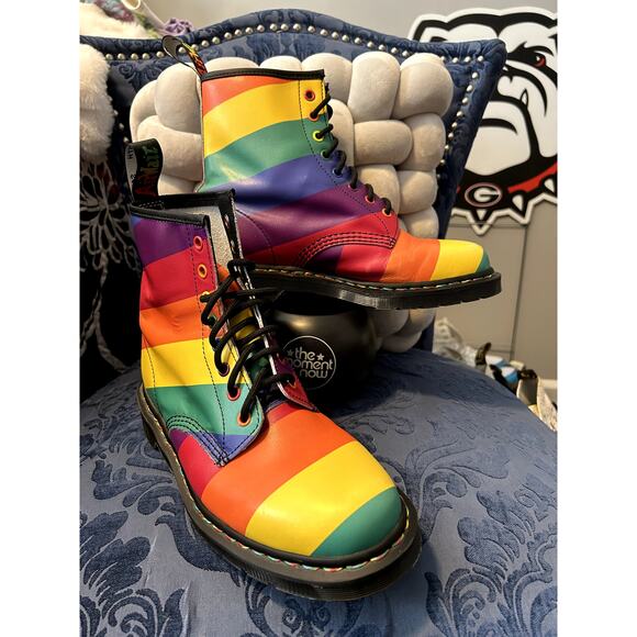Dr Martens Pride Rainbow 1460s Size 11/EU 43 - Picture 1 of 9